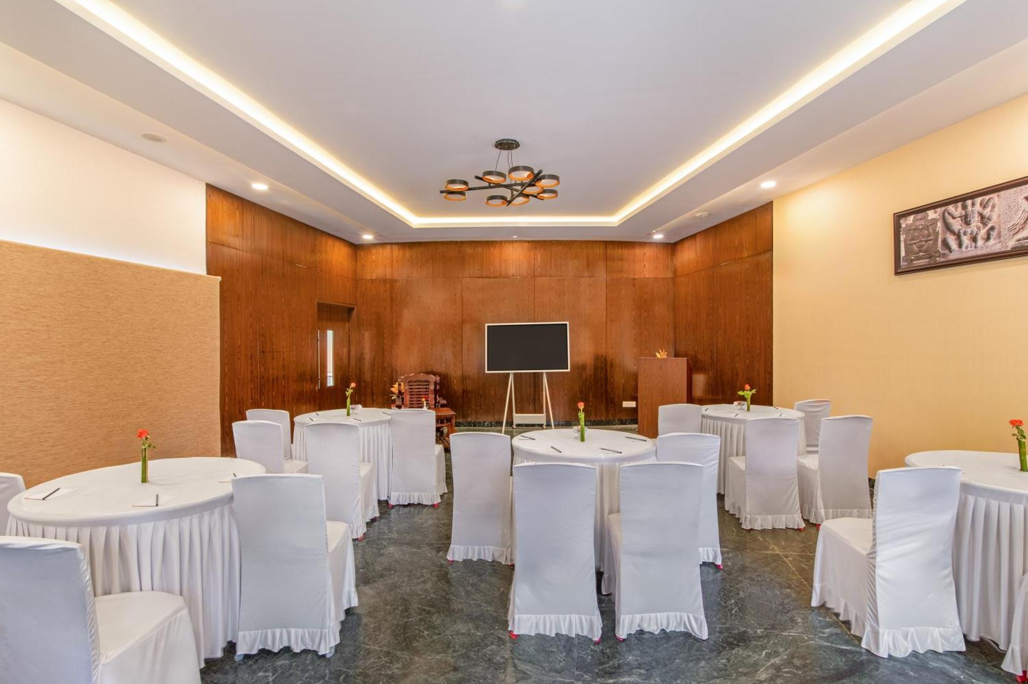 Sterling Arunai Anantha - Tiruvannamalai Exterior photo